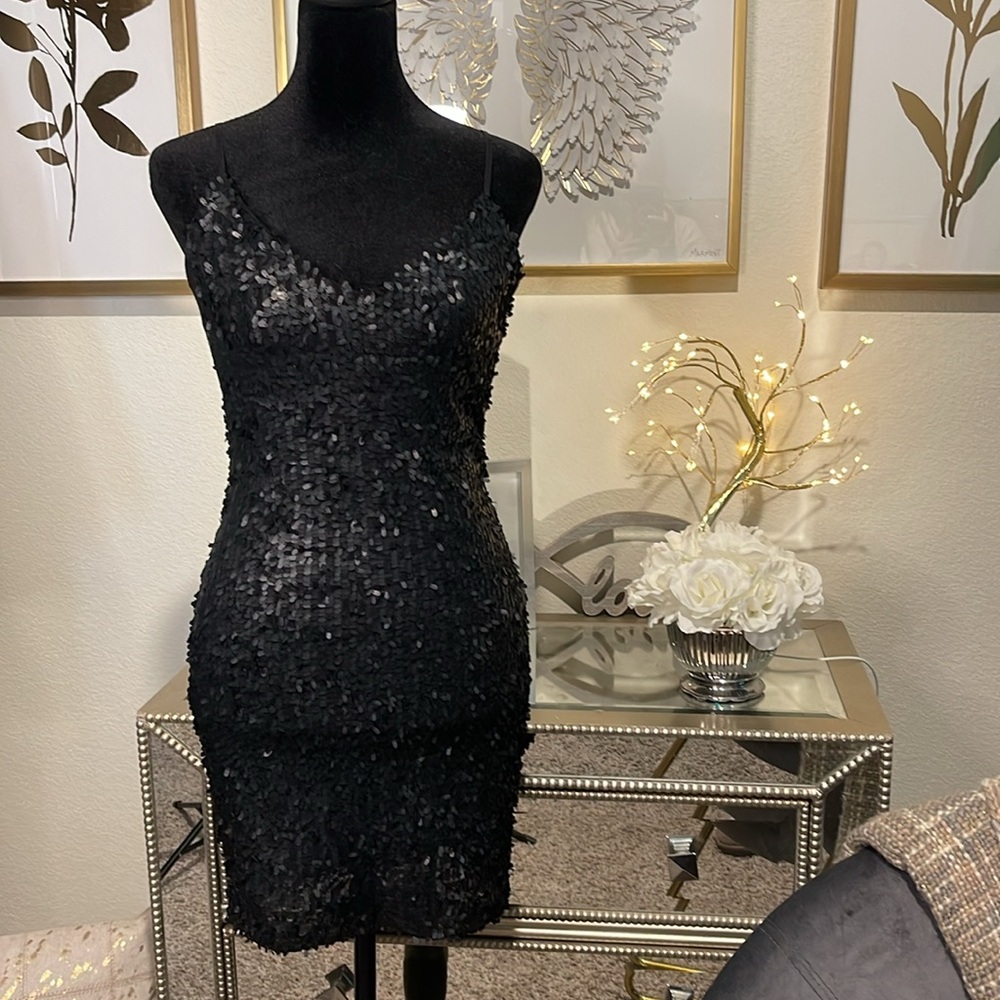 Eight Sixty Sequin Black Cocktail Dress Size S